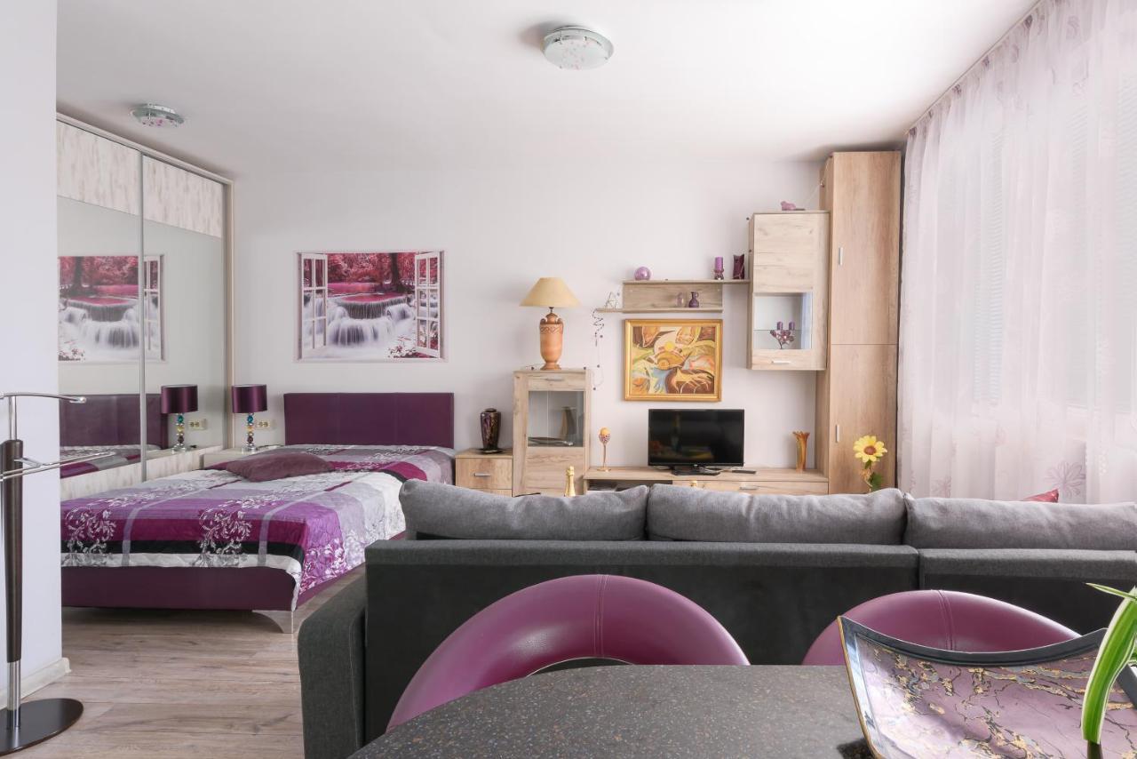 Ултра Виолет/Ultraviolet Burgas Exterior foto
